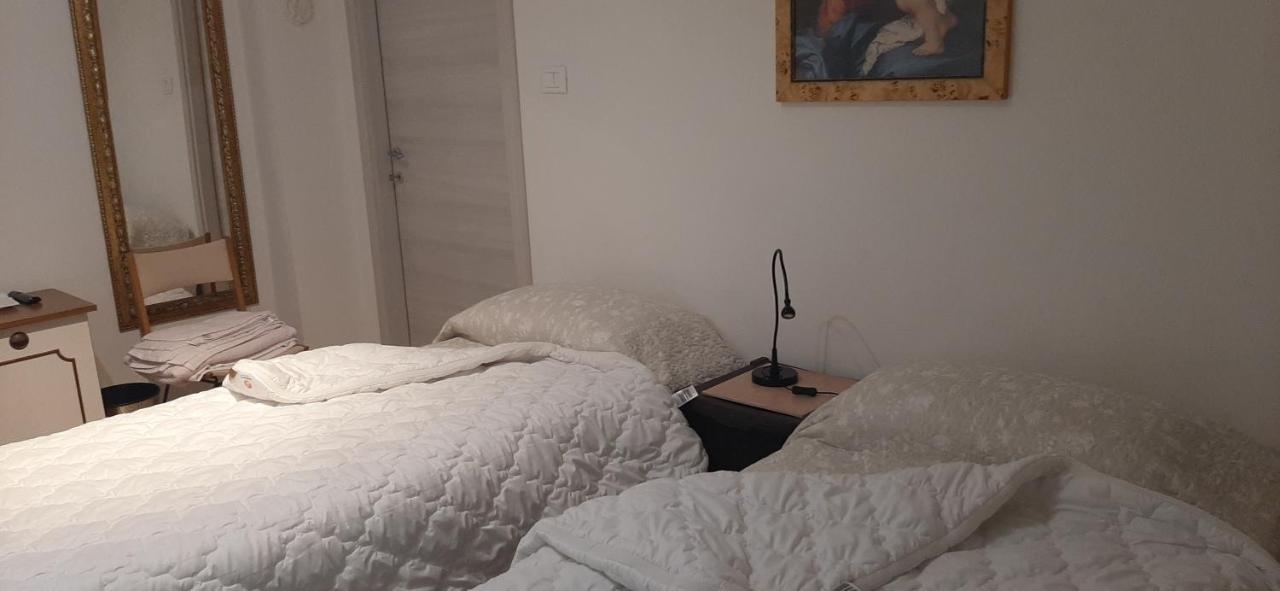 Casa Elia Apartment อังโกนา ภายนอก รูปภาพ